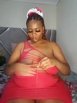 Snapshot of CocoBootyyy chatting on 03/06/25, 08:37 CocoBootyyy online show from 03/06/25, 08:37