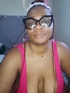 Snapshot of CocoBootyyy chatting on 03/09/25, 06:43 CocoBootyyy online show from 03/09/25, 06:43