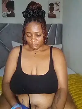 Snapshot of CocoBootyyy chatting on 03/21/25, 06:07 CocoBootyyy online show from 03/21/25, 06:07