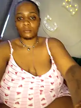 Snapshot of CocoBootyyy chatting on 11/22/25, 11:31 CocoBootyyy online show from 11/22/25, 11:31