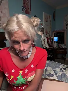 vixendoll87 online show from 12/05/25, 04:10