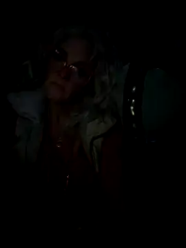 Snapshot of vixendoll87 chatting on 12/17/25, 05:02 vixendoll87 online show from 12/17/25, 05:02