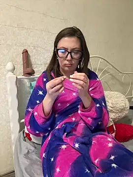 BeatriceTender online show from 01/13/25, 10:35