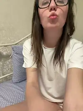 BeatriceTender online show from 02/05/25, 08:25