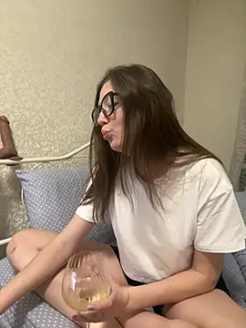 BeatriceTender online show from 03/13/25, 09:48