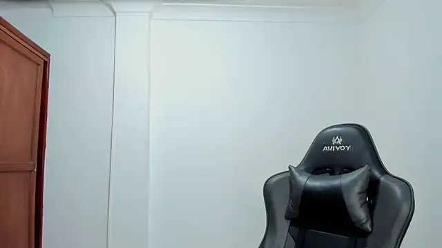 avellanatammy online show from 11/25/25, 01:16