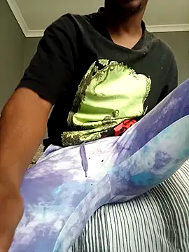 Snapshot of the_greatt chatting on 03/08/26, 08:29 the greatt online show from 03/08/26, 08:29