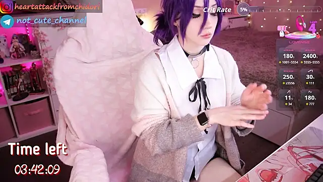 Snapshot of yourcutewaifu chatting on 10/23/25, 07:07 yourcutewaifu online show from 10/23/25, 07:07