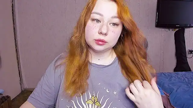 Snapshot of Milafoxxxy chatting on 01/28/25, 04:29 Milafoxxxy online show from 01/28/25, 04:29