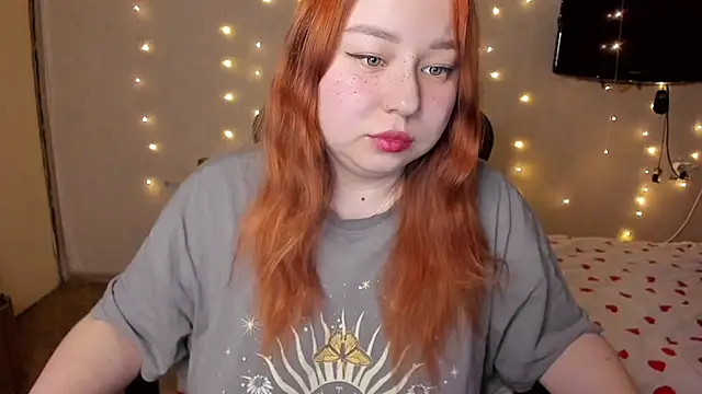 Snapshot of Milafoxxxy chatting on 02/25/25, 11:30 Milafoxxxy online show from 02/25/25, 11:30