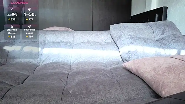 Snapshot of AnyElish chatting on 11/19/25, 08:31 AnyElish online show from 11/19/25, 08:31