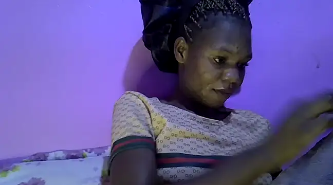 Cute tamara online show from 12/26/24, 12:14