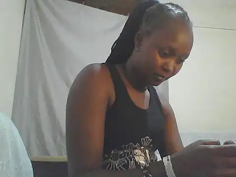 Snapshot of Cute_tamara chatting on 04/18/26, 07:07 Cute tamara online show from 04/18/26, 07:07