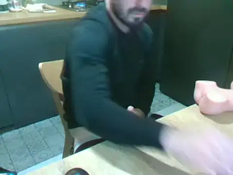 giorgakaci69 online show from 12/19/24, 10:10