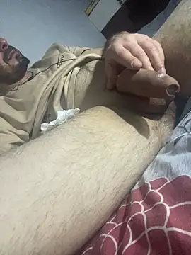 Snapshot of giorgakaci69 chatting on 03/08/26, 02:48 giorgakaci69 online show from 03/08/26, 02:48