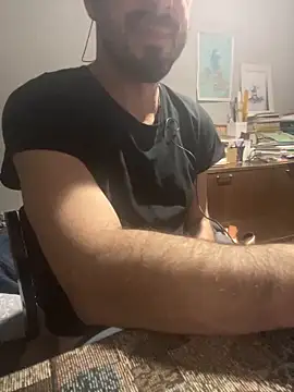 Snapshot of giorgakaci69 chatting on 04/24/26, 09:28 giorgakaci69 online show from 04/24/26, 09:28