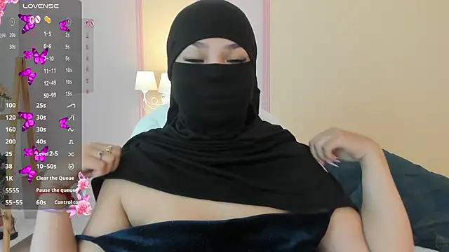 Snapshot of nashi_ra chatting on 05/11/26, 12:00 nashi ra online show from 05/11/26, 12:00