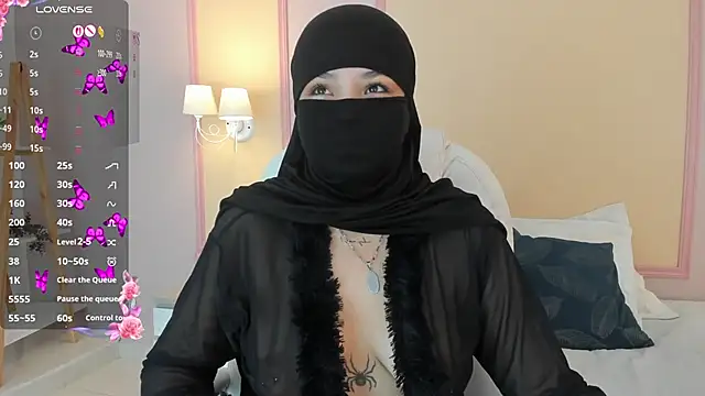 Snapshot of nashi_ra chatting on 05/29/26, 12:25 nashi ra online show from 05/29/26, 12:25