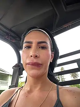 Snapshot of Dj_scarlettmorreti chatting on 07/15/26, 04:23 Dj scarlettmorreti online show from 07/15/26, 04:23