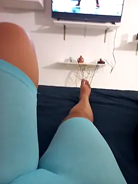 Snapshot of buterfly1519 chatting on 09/21/25, 07:59 buterfly1519 online show from 09/21/25, 07:59