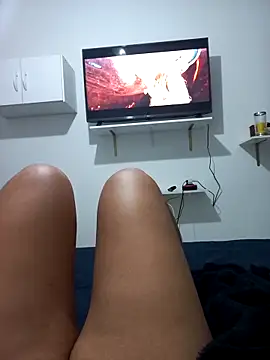 Snapshot of buterfly1519 chatting on 10/05/25, 12:53 buterfly1519 online show from 10/05/25, 12:53