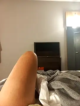 Snapshot of buterfly1519 chatting on 10/31/25, 02:56 buterfly1519 online show from 10/31/25, 02:56