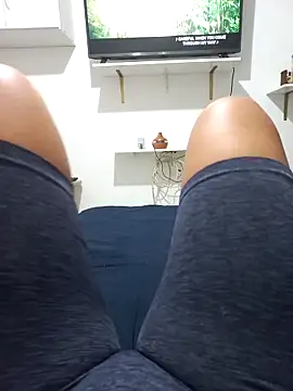 Snapshot of buterfly1519 chatting on 11/02/25, 01:19 buterfly1519 online show from 11/02/25, 01:19