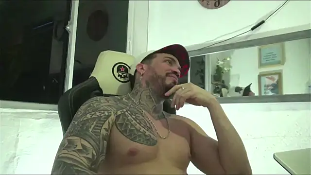 Snapshot of Angel_sex_latin chatting on 12/30/24, 03:58 Angel sex latin online show from 12/30/24, 03:58