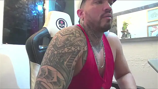 Snapshot of Angel_sex_latin chatting on 01/07/25, 05:54 Angel sex latin online show from 01/07/25, 05:54