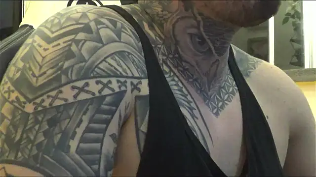 Snapshot of Angel_sex_latin chatting on 01/28/25, 04:08 Angel sex latin online show from 01/28/25, 04:08