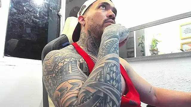 Snapshot of Angel_sex_latin chatting on 02/07/25, 03:55 Angel sex latin online show from 02/07/25, 03:55