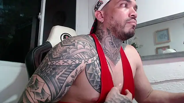 Snapshot of Angel_sex_latin chatting on 03/13/25, 08:04 Angel sex latin online show from 03/13/25, 08:04