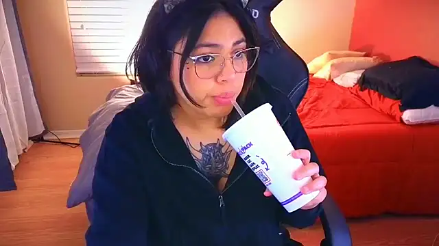 miacanela xo online show from 01/11/25, 04:38