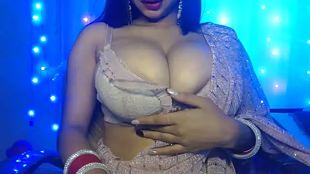 Naughty nikkii online show from 03/08/25, 11:37