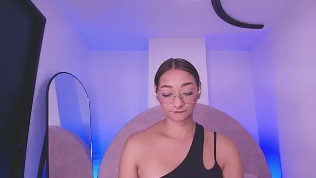 vale ross  online show from 03/28/26, 03:06