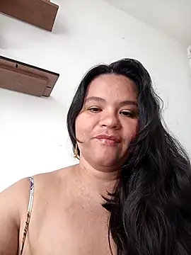 Julieta-tits online show from 05/13/26, 05:10