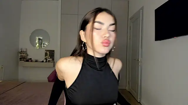 Shineel online show from 01/15/26, 02:27