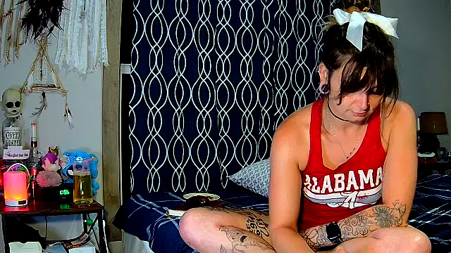 Snapshot of ZeelaXoXo chatting on 09/13/25, 04:01 ZeelaXoXo online show from 09/13/25, 04:01