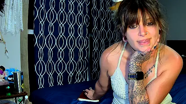 Snapshot of ZeelaXoXo chatting on 09/17/25, 04:36 ZeelaXoXo online show from 09/17/25, 04:36