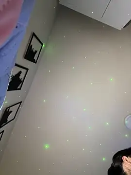 Snapshot of Kimmymadison- chatting on 10/01/25, 08:59 Kimmymadison- online show from 10/01/25, 08:59