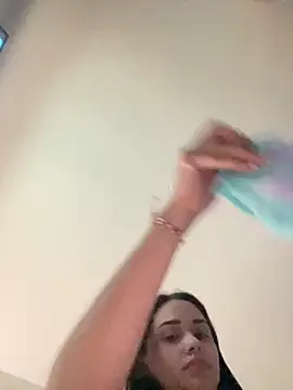 Snapshot of Kimmymadison- chatting on 11/23/25, 08:52 Kimmymadison- online show from 11/23/25, 08:52