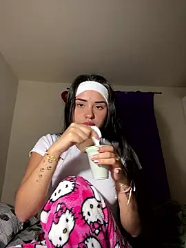 Kimmymadison- online show from 01/13/26, 04:51