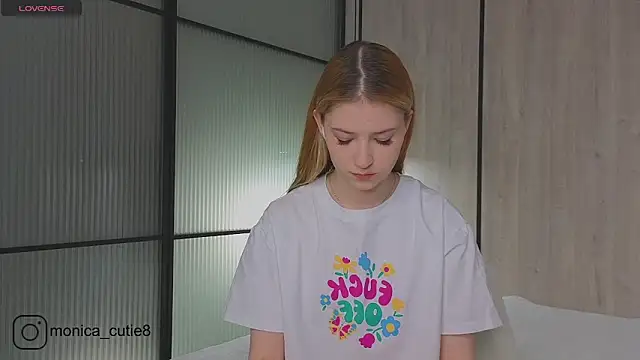 Monikacutie online show from 02/24/25, 04:05