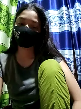 Snapshot of Aruyeshi- chatting on 03/22/25, 12:28 Aruyeshi- online show from 03/22/25, 12:28