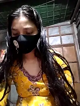 Snapshot of Aruyeshi- chatting on 09/10/25, 12:38 Aruyeshi- online show from 09/10/25, 12:38