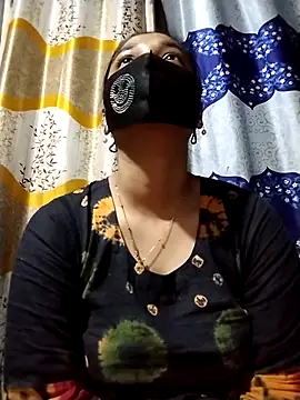 Snapshot of Aruyeshi- chatting on 11/13/25, 05:06 Aruyeshi- online show from 11/13/25, 05:06