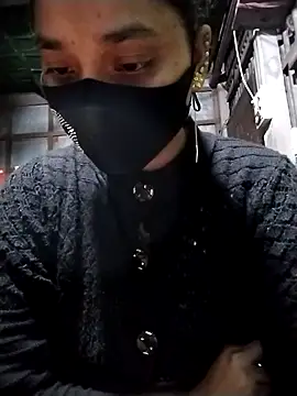 Snapshot of Aruyeshi- chatting on 12/04/25, 05:06 Aruyeshi- online show from 12/04/25, 05:06