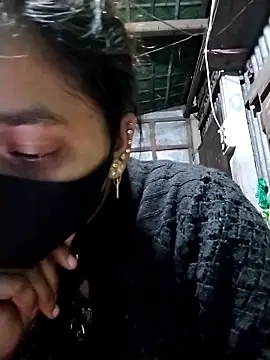 Snapshot of Aruyeshi- chatting on 12/04/25, 06:38 Aruyeshi- online show from 12/04/25, 06:38