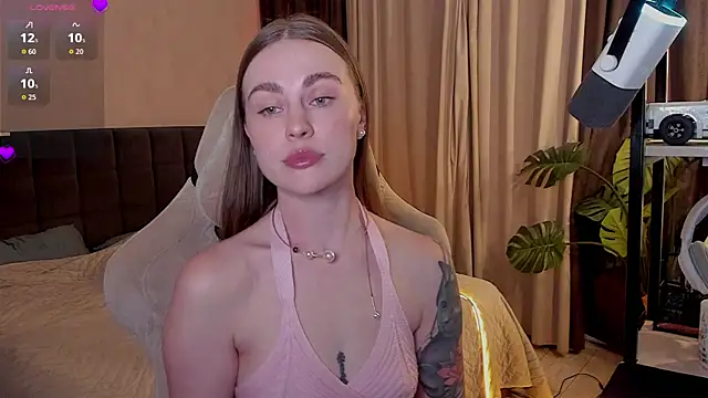 Snapshot of LoveGameSexx chatting on 04/22/26, 04:52 LoveGameSexx online show from 04/22/26, 04:52