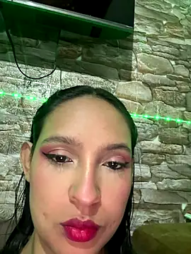 twohornys online show from 12/18/25, 11:11